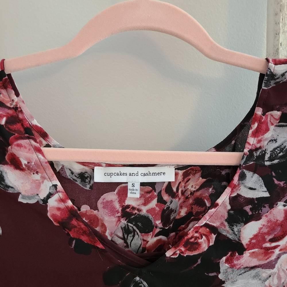 Cupcakes & cashmere♡ Floral long sleeve dress - Picture 2 of 4